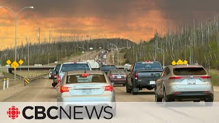 Thousands ordered to evacuate Fort McMurray as wildfire threatens