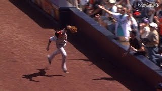 SF@SD: Duffy makes a nice catch in foul territory