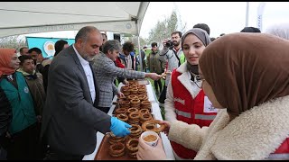 Başkan Sandıkçı’dan gençlere salep ve simit ikramı