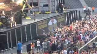 Madcon - Glow - live Berliner Olympiastadion 2014