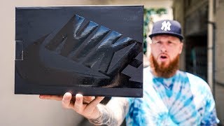 NIKE AIR MAX SNEAKERS WORTH $500!