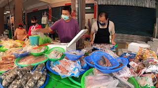 雨大到聽不到帥城武聲音 高雄金獅湖海鮮拍賣興達王中皇海鮮叫賣