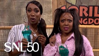 Two Bitches vs. a Gorilla - SNL