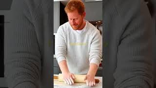 Prince Harry Making Pizza #PrinceHarry #Harry #RoyalFamily #meghanmarkle #Luxury #Celebrity #news