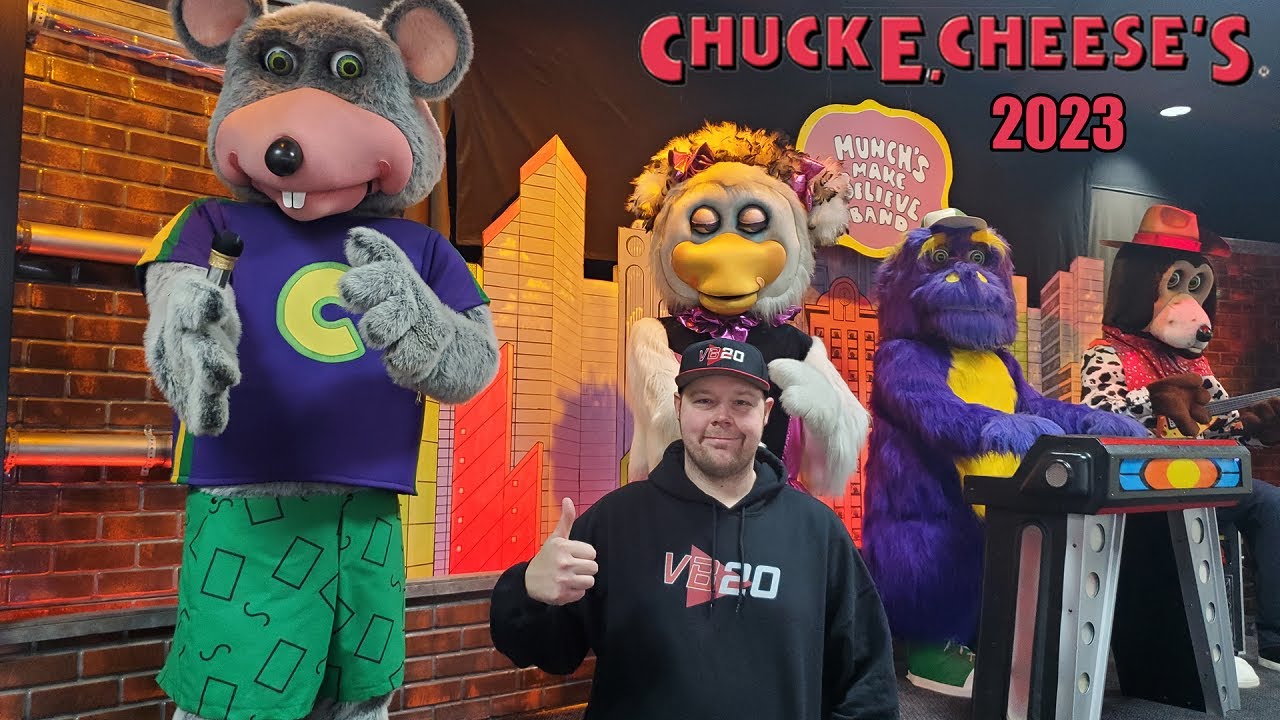 Animatronics Chuck E Cheese Ign Stephen Coonrod An Employee Of