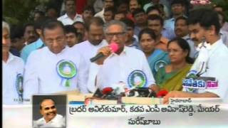 YSRCP leaders pay rich tributes to Dr. YSR on his 5th death anniversary