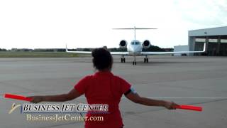 Marshalling in a Gulfstream 550 - Business Jet Center