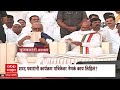 sharad pawar and chhagan bhujbal chakan शरद पवारांनी संदेश लिहिला छगन भुजबळांनी गुपचूप वाचला