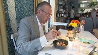 Peter Goossens is niet mals voor de sfeer in Gent | Mijn Pop-uprestaurant! | VTM