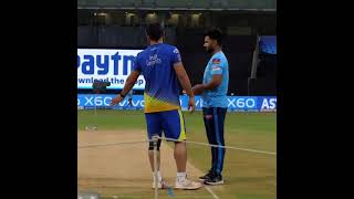 Ms Dhoni and Pant in single frame 😍 || Pant having discussion with Dhoni ||#whistlepodu