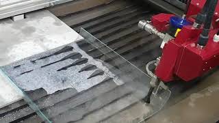 3D glass cutting with a Waterjet cutting machine