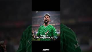 Olivier Giroud’s new skills 🧤🔥 #shorts #football #oliviergiroud #goalkeeper #acmilan #camavinga