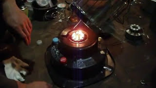 壊れたストーブを再利用、オイルコンロをセットして使う　spent vegetable oil stove