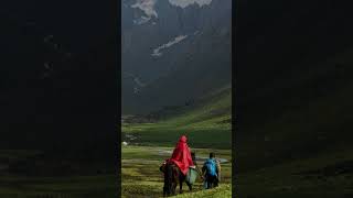 Kyrgyzstan - horse riding in the valleys