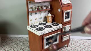 1:12 scale dollhouse, DIY,  decorating of a Retro Stove, LED ready, using a Bentley House Minis kit