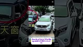 Nữ Tài Xế Trổ Tài Đỉnh Cao – Khoảnh Khắc Khiến Mọi Người Thốt Lên: Quá Đỉnh! 🚗✨