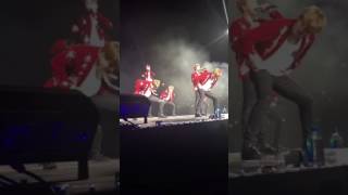 170323 WINGS TOUR NEWARK - BTS BOY IN LUV (CLOSE UP)