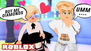 The Most Popular Girl In School Fell In Love With The Bad Boy - roblox royale high roleplay meganplays roblox 2 months ago she only loved me when she found out