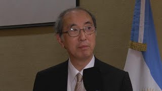 Un economista japonés expuso sobre la recuperación económica del país nipón