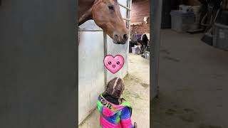 Little Girl’s Sweetest Moment Feeding Her Horse Besties! 🥕🐴❤️