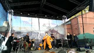 Этери С Ачи ЗАЖИГАЮТ ( Тбилисоба 2014 в Москве)