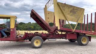 FOR SALE New Holland Super 1049 bale wagon