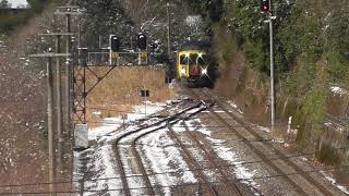 2700系　アンパンマン列車　特急南風　雪の大歩危駅入線