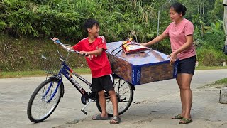 The beautiful shopkeeper happily gave Bac a new mattress to replace the old one to fit Bac's bed.