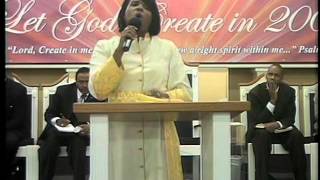 Pastor Tamara Bennett-\