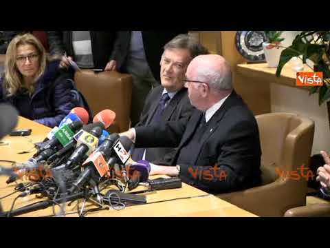 Lo Show Di Tavecchio Dopo Le Dimissioni Dalla Figc - YouTube