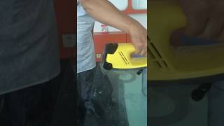 SSOBT cordless window vacuum test 3 _ self-cleaning function comparison with Karcher brand 2