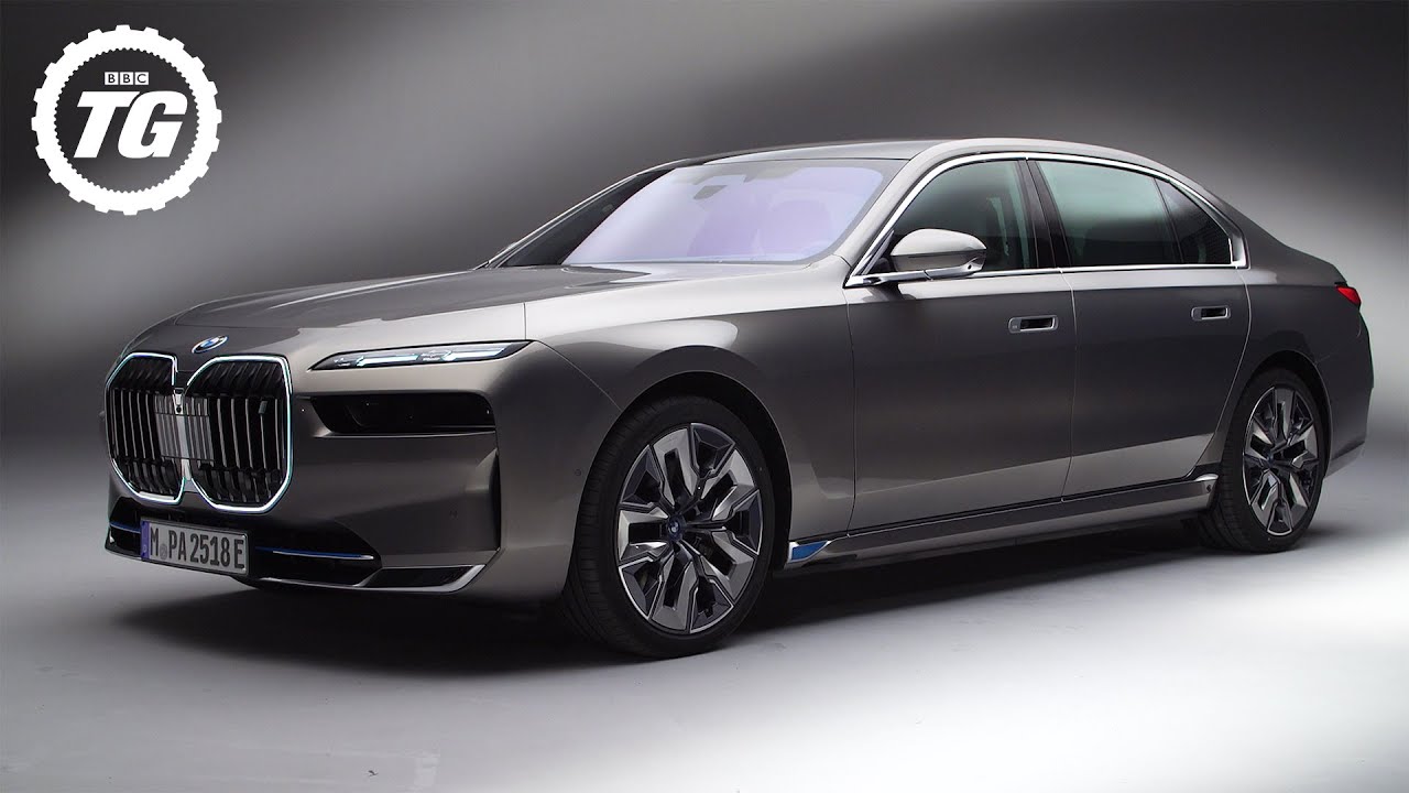 First Look Bmw I7 All Electric Luxury Saloon With A Backseat Cinema