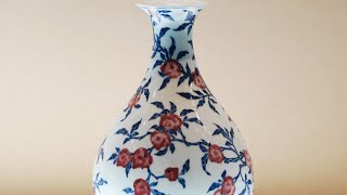 [Antique Appreciation]Underglaze Blue and Copper-red Octagonal Pear-shaped Bottle with Peach Design