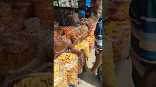 গ্রামের খাবারের বাজারের দৃশ্য। village food market