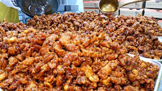 They sell 10 tons per month! Crispy and sweet chicken on a surprising scale / Korean street food