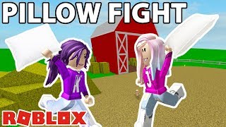 Roblox Pillow Fight Simulator 2018 Minigames With Pillows - roblox pillow fight