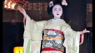 節分 Geisha Setsubun Dance at Senbon Shakado, Kyoto 芸者