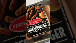 WOW! Voici la nouvelle saucisse au CHEESEBURGER de la Fernandière, c’est une édition Éphémère