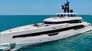 De ultieme luxe ontdek de superyachten van de rijken der aarde#superyacht #foryou #foruoupage