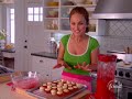 how to make giada s strawberry glazed cupcakes food network