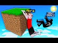 NOWA OSOBA DOŁĄCZYŁA na JEDEN BLOK z BOBO w Minecraft! ⚠️😱 (kim jest?)