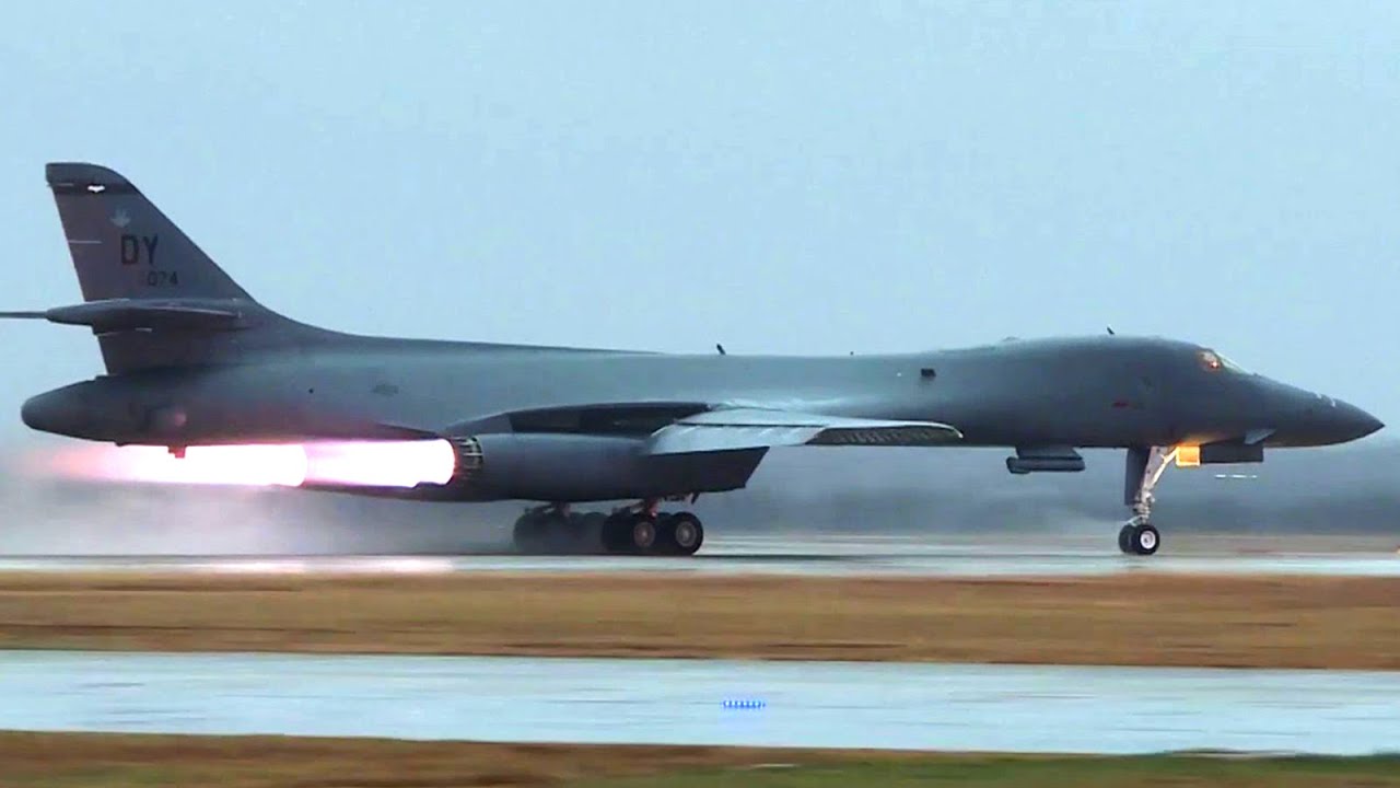 B-1 Bomber Full Afterburner Takeoff - YouTube