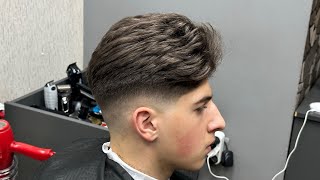 SKİN FADE ORTA SEVİYE SIFIRLAMA  DALGALI SAÇ MODELİ ERKEK TREND SAÇ ŞEKİLLERİ