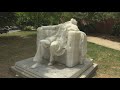 Abraham Lincoln statue melts in DC heat