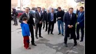 პრემიერმა გარდაცვლილი პოლიციელის ოჯახს მიუსამძიმრა