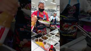 WoW Amazing good Love-Thai Street Food