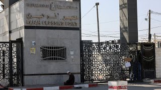 На КПП Рафах на границе Египта и Газы накаляется обстановка, сообщает корреспондент "евроньюс"