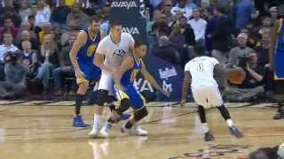 Emmanuel Mudiay Fools Steph Curry With The Crossover!