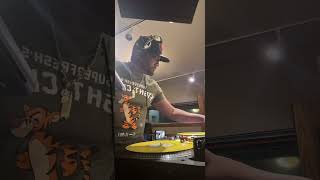 88.5 kgnu FM Underground Hip Hop Radio Station