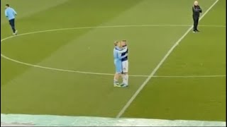 Amazing Moment at Goodison Park between Zinchenko and Mykolenko